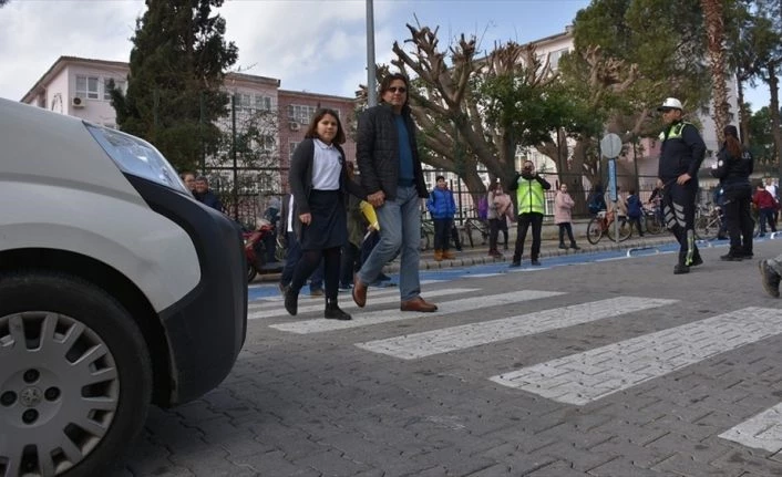 Trafikte yaya önceliği kuralını ihlal edenlere ceza yağdı