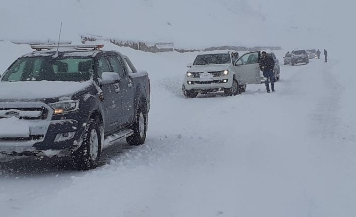 Tunceli’de yoğun kar yağışı, kapalı köy yolu 200’e ulaştı