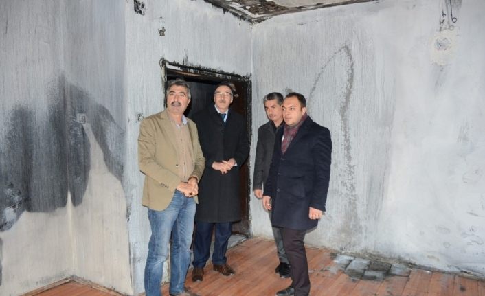 Tuşba Belediyesinden evi yanan vatandaşlara ziyaret