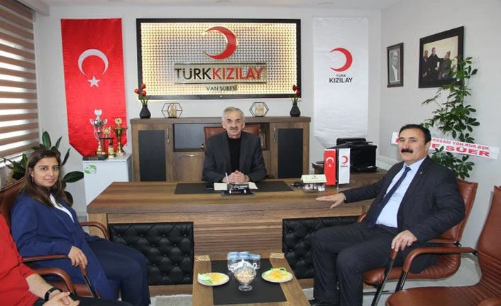 Van TB Başkanı Süer’den Kızılay Van Şube Başkanı Demiroğlu’na ziyaret 