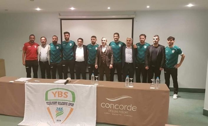 Yeşilyurt Belediyespor’dan yeni transferlere toplu imza