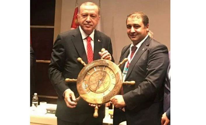 AK Parti Baçesaray İlçe Başkanı Sabırlı’dan Cumhurbaşkanı Erdoğan’a doğum günü şiiri 