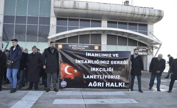 Almanya’daki ırkçı saldırıda hayatını kaybeden Gökhan Gültekin toprağa verildi