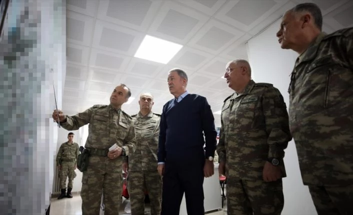 Bakan Akar ve kuvvet komutanları İdlib
