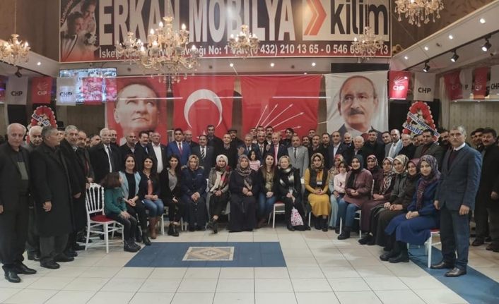 CHP Van İl Başkanı Kurukcu güven tazeledi