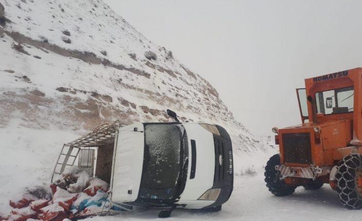 Çemişgezek’te kaza:2 yaralı