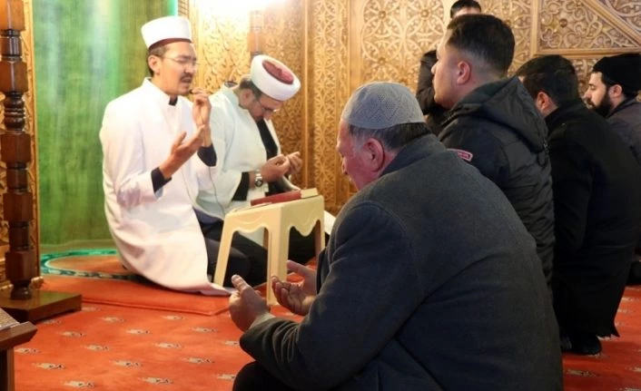 Van'daki çığ şehitleri için Edremit'te hatim okutuldu
