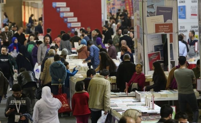 CNR Kitap Fuarı kapılarını ziyaretçilere açıyor