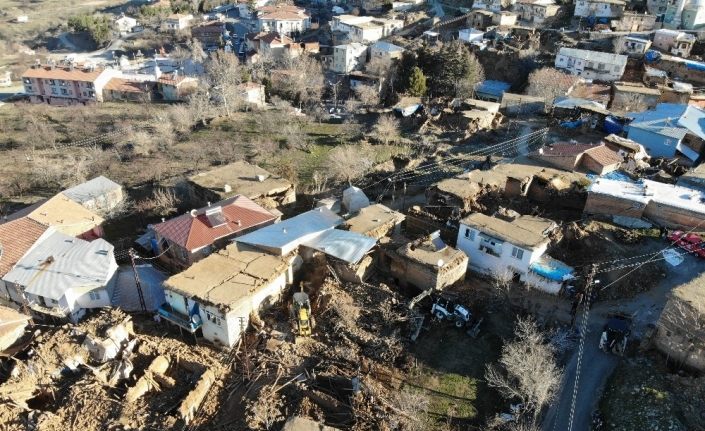 Deprem bölgesinde pancar üreticilerine erken ödeme