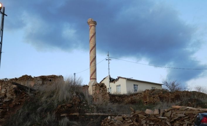 Doğanyol’da depremin vurduğu köylerde yıkım büyük