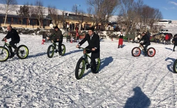 Donan gölde farklı aktivite farklı heyecan