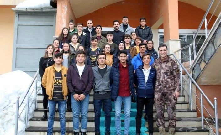 Emniyet Müdürü Aydın sınır kapısında incelemelerde bulundu