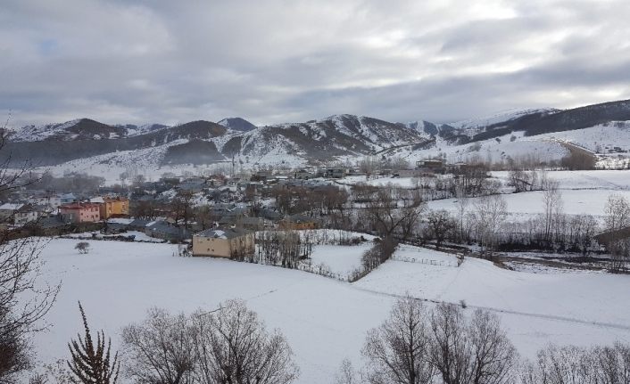 Erzincan’ın yüksek kesimlerinde aralıklı kar yağışı bekleniliyor