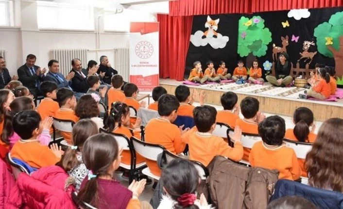"Geleneğini Geleceğe Aktar, Masallarla Öğren" projesinin açılışı yapıldı