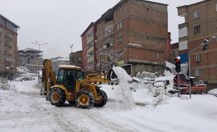Hakkari’de 311 yerleşim yeri kapandı
