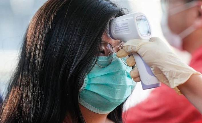 Hastalar, doktorlarına yeni tip koronavirüsü soruyor