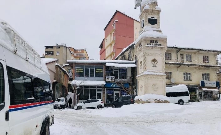 Hizan’da kar tatili