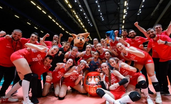 Kadın milli voleybolcular, dünya sıralamasında 5