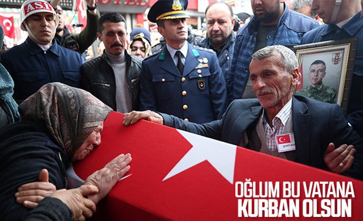 Kayseri'de şehit cenazesine binlerce kişi katıldı