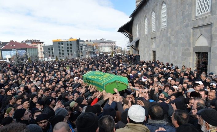 Mehmet Gürgür hoca son yolculuğuna uğurlandı