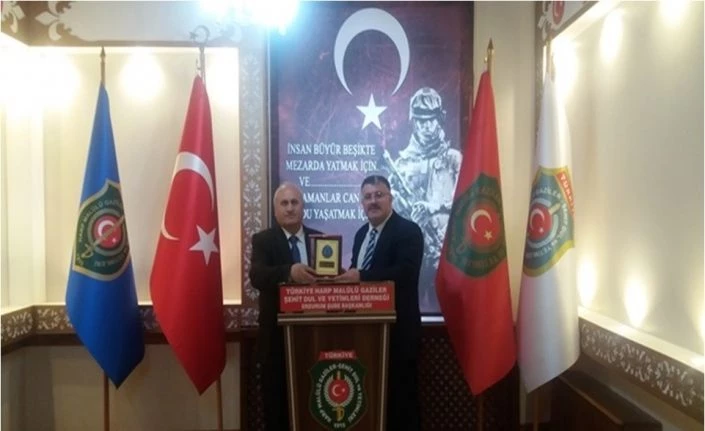 Mehmetçik Vakfı ziyaretlerine devam ediyor