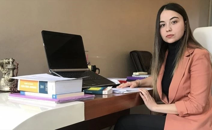 Sadece kızlık soyadını kullanmak isteyen evli kadına mahkemeden sevindirici haber