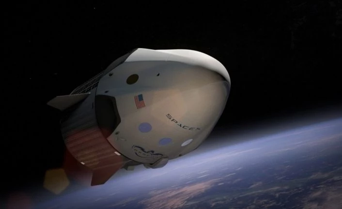 SpaceX ve Space Adventures uzay turizmi tarihini açıkladı