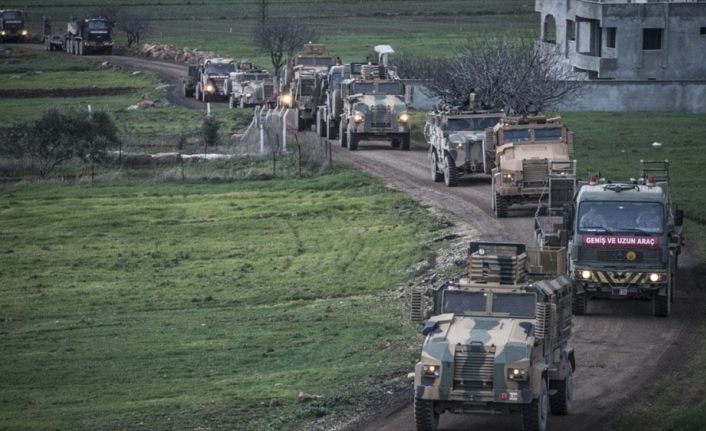 Suriye sınırına 200 araçlık askeri konvoy gönderildi