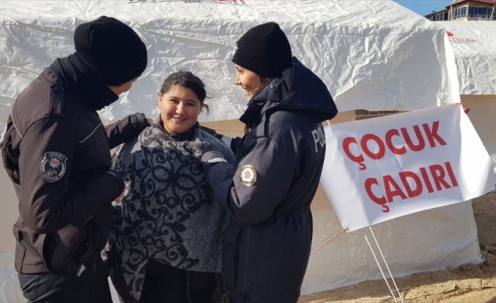 Takviye Hazır Kuvvet ekipleri depremzedeler için görev başında