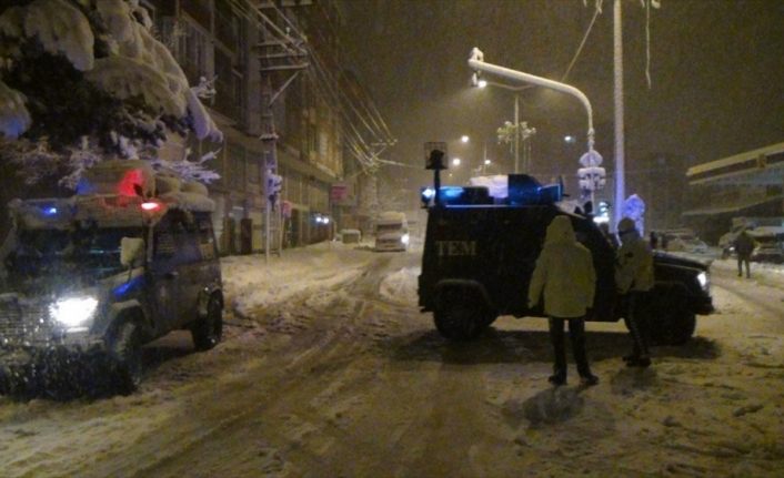 Tatvan-Van ve Tatvan-Bitlis karayolu ulaşıma kapatıldı