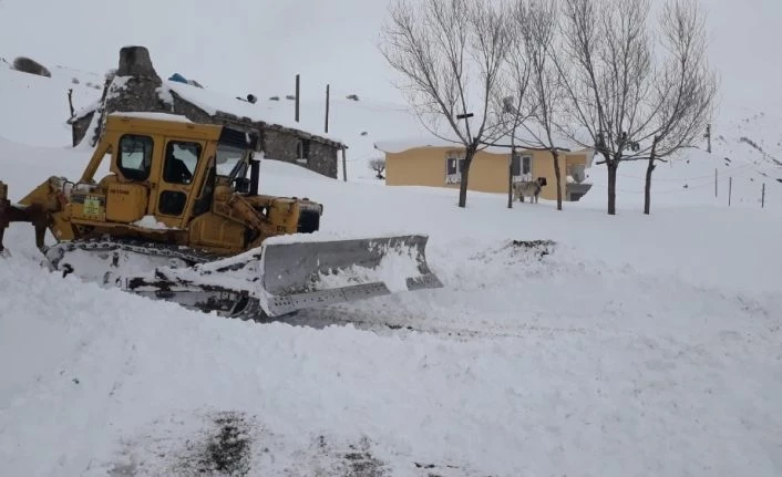 Tunceli’de karla mücadele
