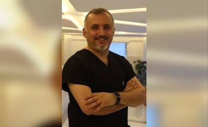Ünlü Dr. Ömer Faik Sağun, Sevgililer Günü hediyelerine başka boyut getirdi