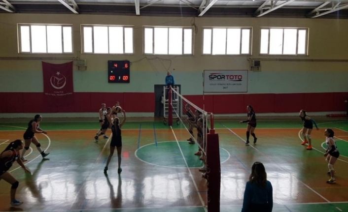 Van Büyükşehir Belediyesi Voleybol Takımı şampiyonluğa kenetlendi