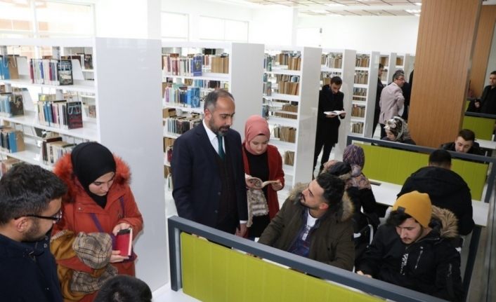 Van YYÜ Ferit Melen Kütüphanesi kısmen hizmete açıldı