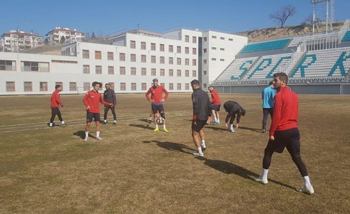 Yeşilyurt Belediyespor lider karşısında puan arayacak