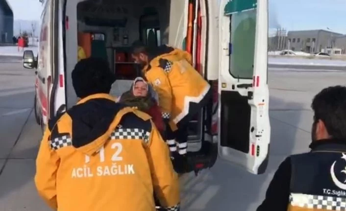 Yol kardan kapandı, hamile kadının imdadına ambulans helikopter yetişti