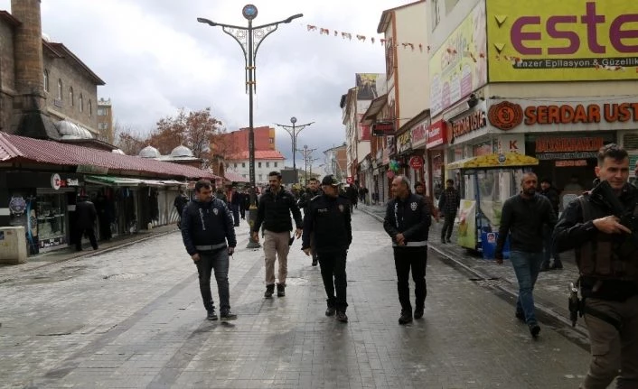 Ağrı’da polisin ‘Evde Kal’ çağrılarına İl Emniyet Müdürü Özen de katıldı