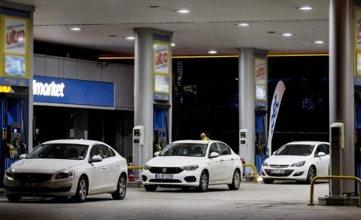 Akaryakıt istasyonları ve marketleri 24 saat çalışmaya devam edecek