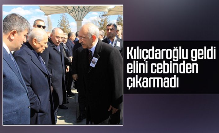 Bahçeli, Kılıçdaroğlu'nun elini sıkmadı