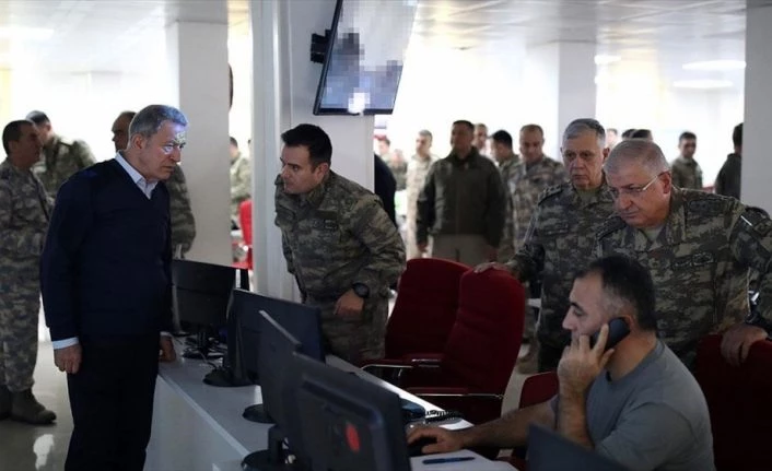 Bakan Akar: Bahar Kalkanı Harekatı