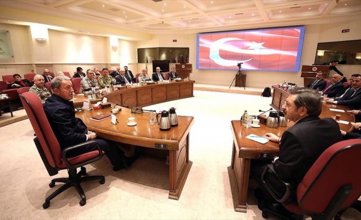 Bakan Akar: İnsanlık dramının sona erdirilmesinin derdindeyiz