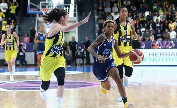 Basketbolda Kadınlar Türkiye Kupası Fenerbahçe Öznur Kablo