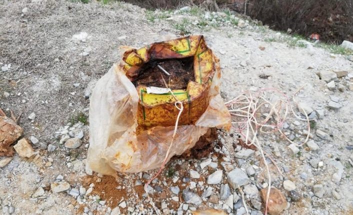 Bitlis’te teröristlerin köy yoluna tuzakladığı 30 kilo EYP imha edildi