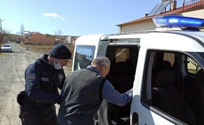 Deprem bölgesi Elazığ’da yaşlı ve hastalar için ekipler görevde