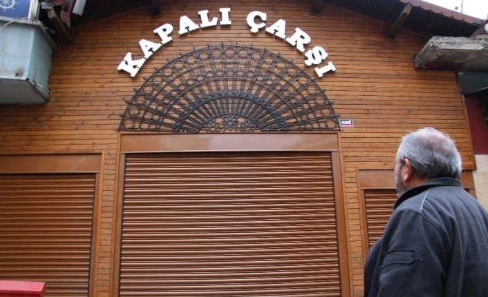 Elazığ’da 92 yıllık kapalı çarşı ilk defa kapandı