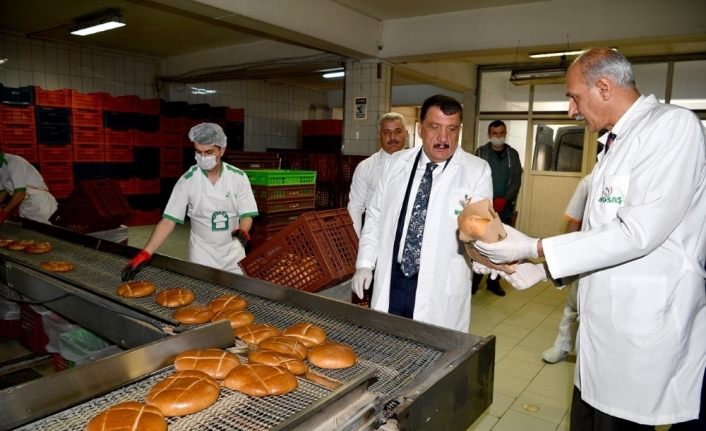 Gürkan’dan ekmek fabrikasına  ziyaret