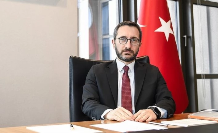 İletişim Başkanı Altun: Göçmenlere biber gazı sıkan bir ülke ahlaktan bahsedemez