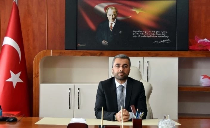 İsmail Say, "Vefa Sosyal Destek” grubuna 100 koli gıda bağışında bulundu"