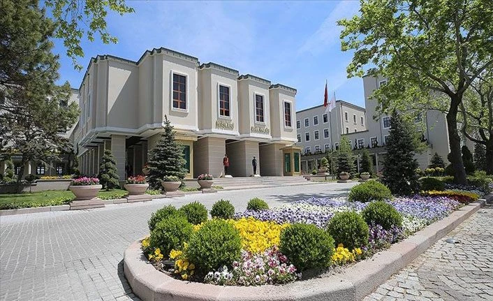 Koronavirüs için yeni genelge: Seyahat belgesi olmayan uçağa binemeyecek