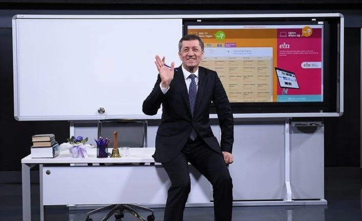 Milli Eğitim Bakanı Selçuk TRT-EBA TV
